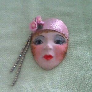 Vintage Broach of Women's Face